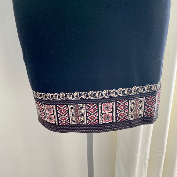 Le Chateau black scoop neck dress size small - Picture 6 of 10